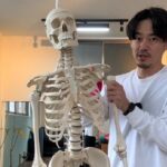 巻き肩ピラティス